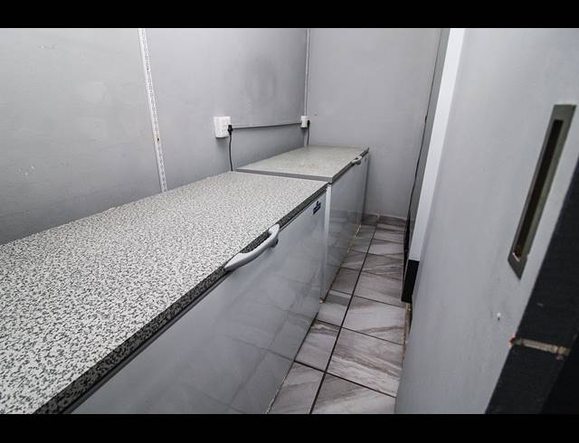 391M² BUSINESS FOR SALE IN UITENHAGE CENTRAL